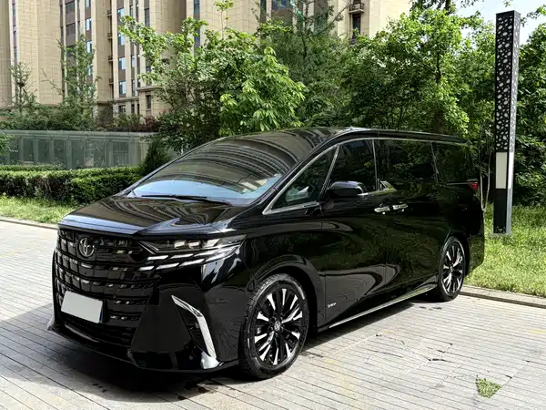 Toyota Alphard 2024