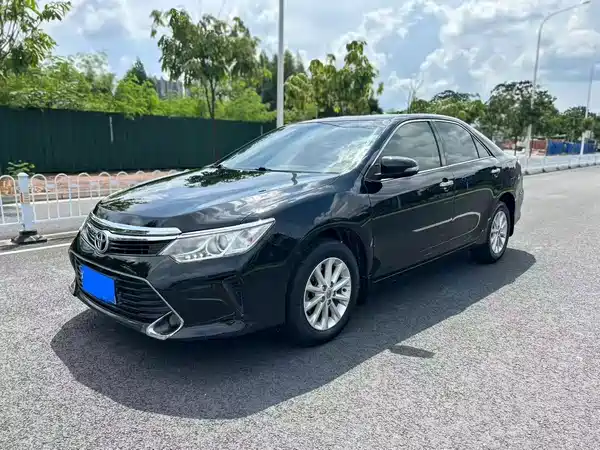 Toyota Camry 2016