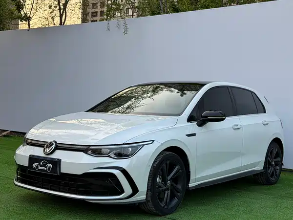 Volkswagen Golf 2023