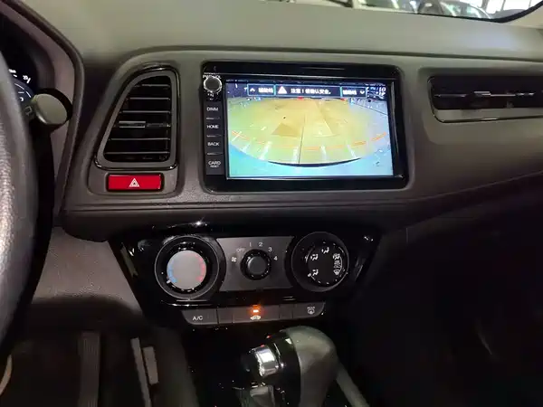 Honda Vezel 2016