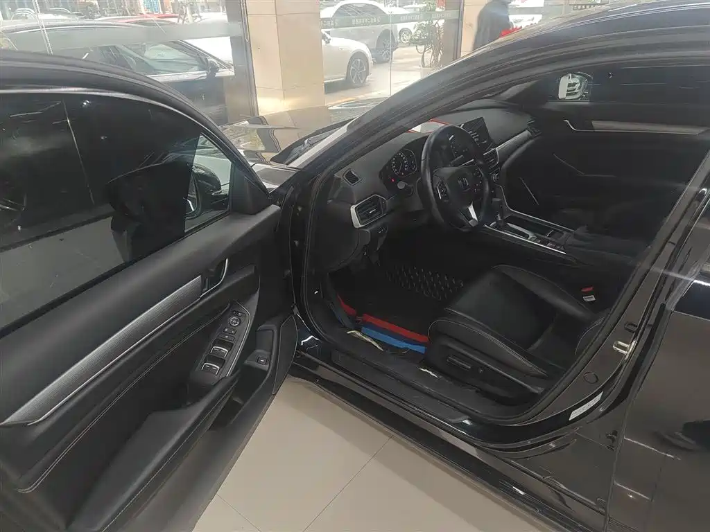 Honda Inspire 2022 — фото 16