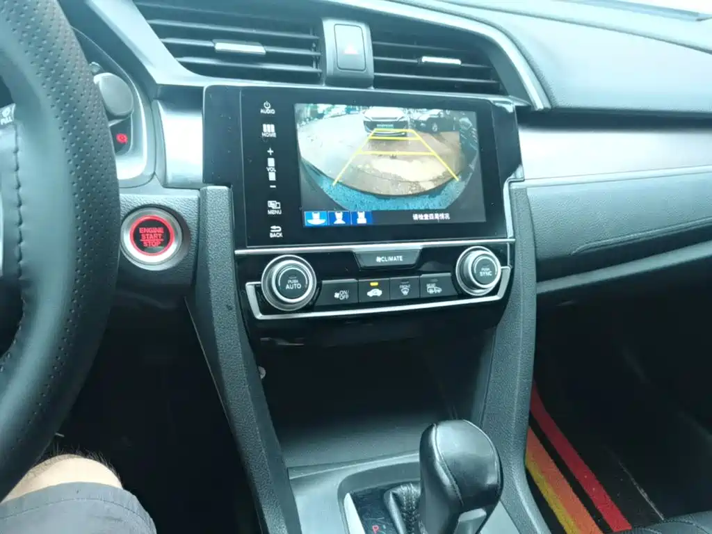 Honda Civic 2018 — фото 13