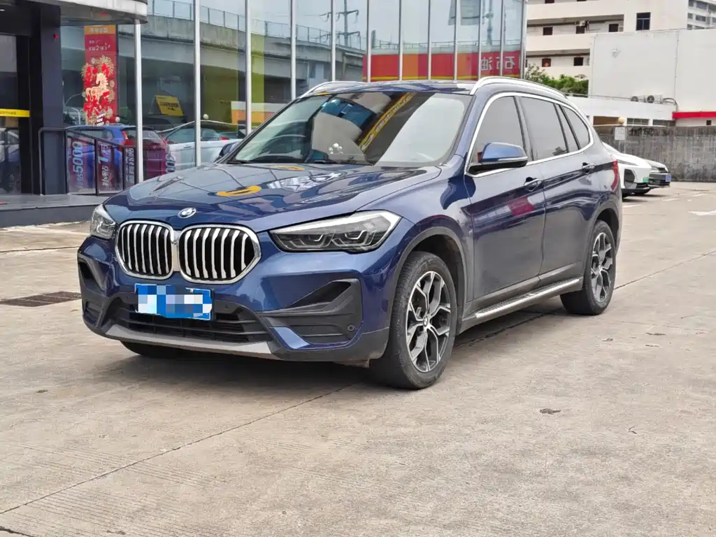 BMW X1 2021 — фото 1