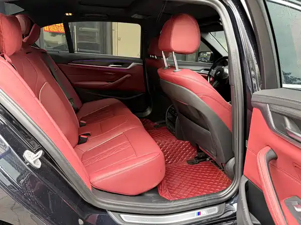 BMW 5 Series 2023