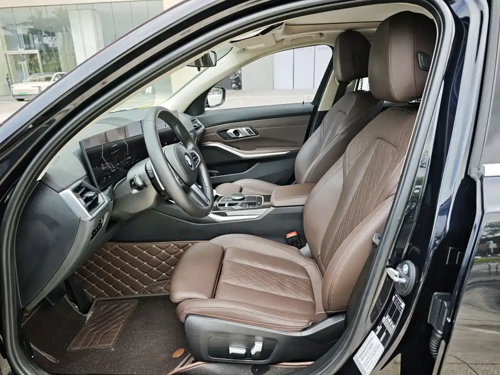 BMW 3 Series 2023