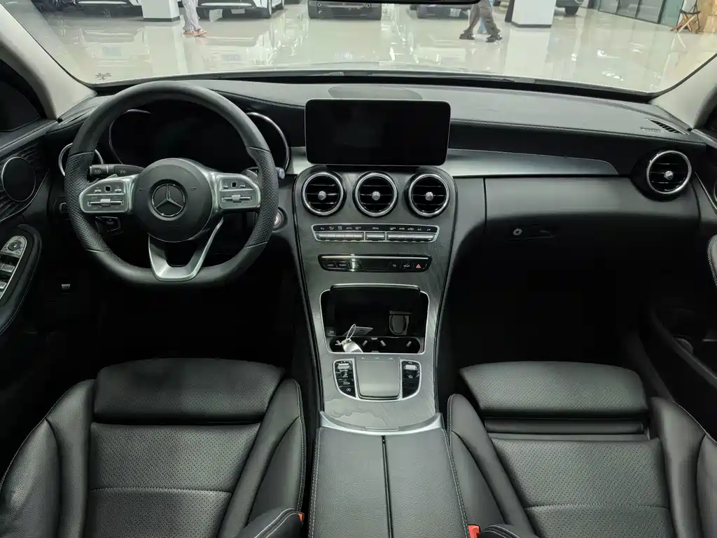 Mercedes-Benz C-Class 2020 — фото 13
