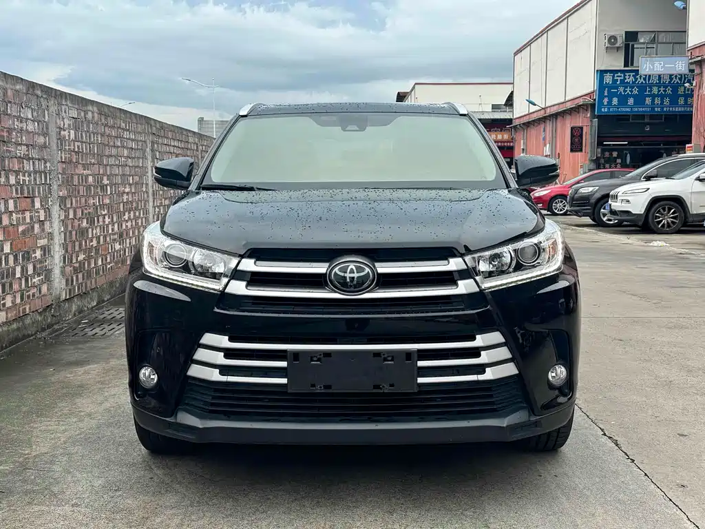 Toyota Highlander 2020 — фото 2