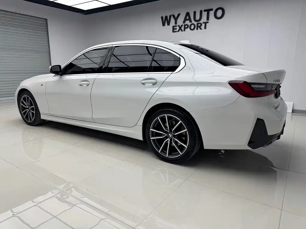 BMW 3 Series 2023