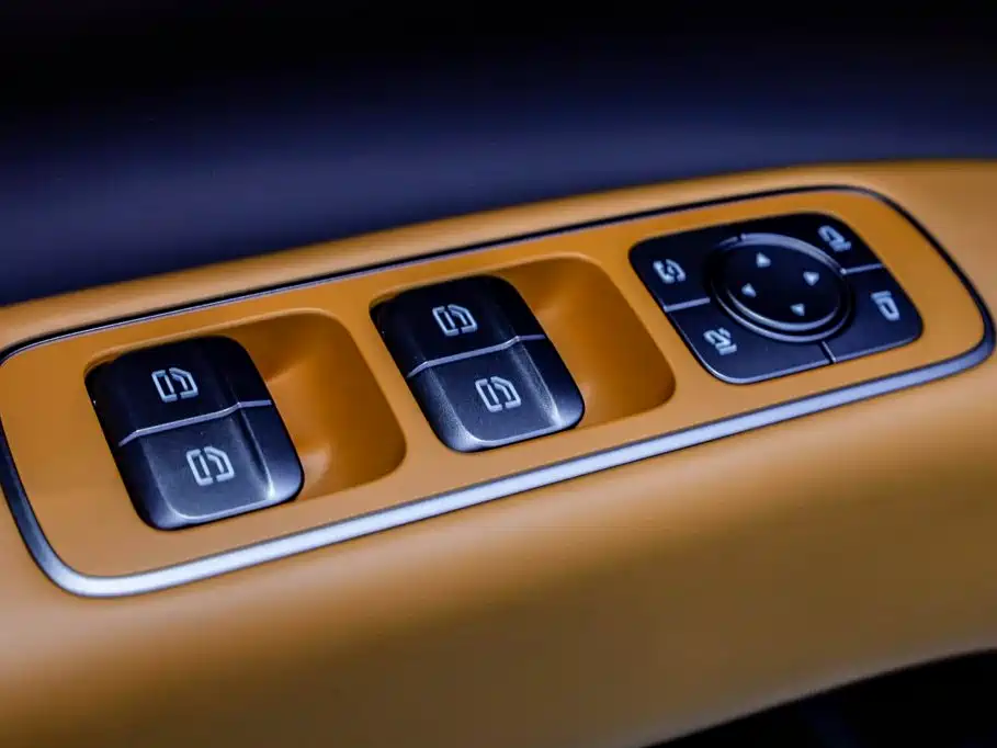 Li Auto i8 2025 — фото 28