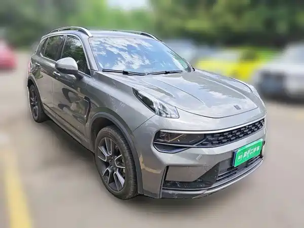 Lynk & Co 01 2022