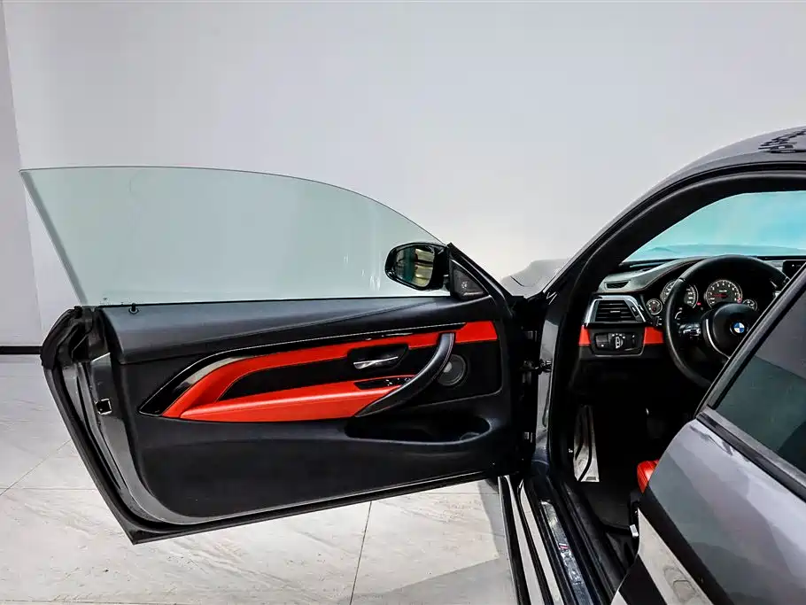 BMW M4 2019