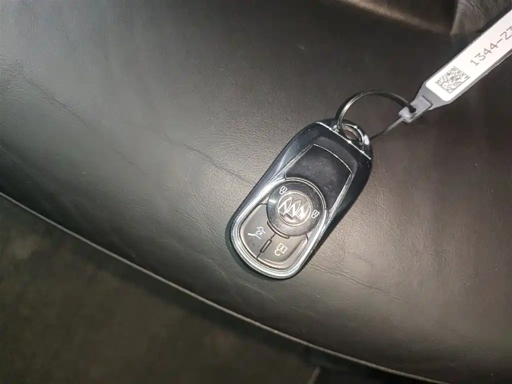 Buick Envision Plus 2015 — фото 9
