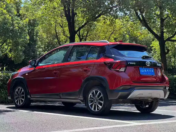 Toyota Yaris L 2022