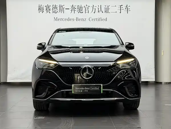 Mercedes-Benz EQE SUV 2025