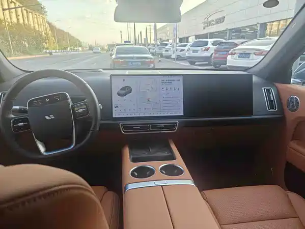 Li Auto L7 2025