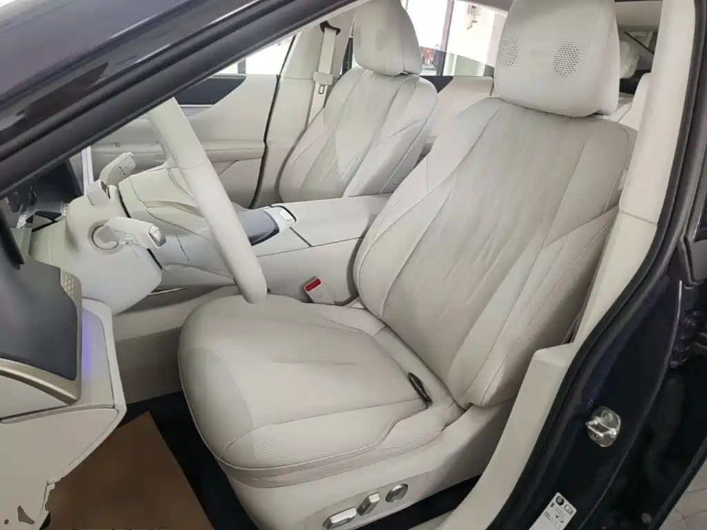Buick Zhijing L7 2025 — фото 15
