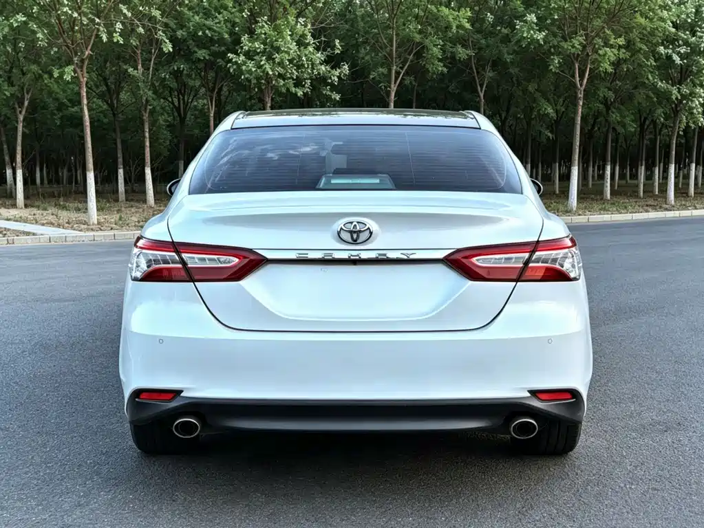Toyota Camry 2019