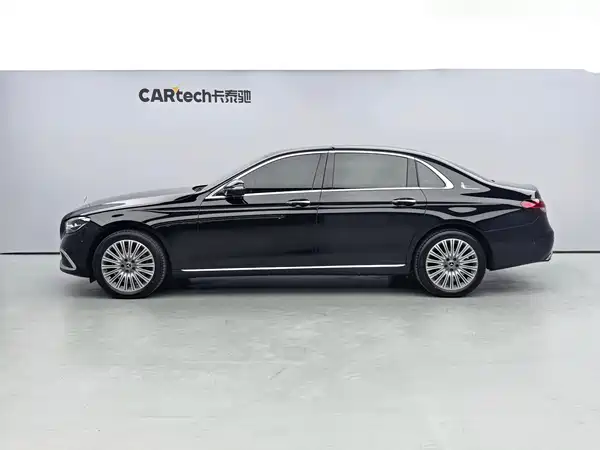 Mercedes-Benz E-Class 2023