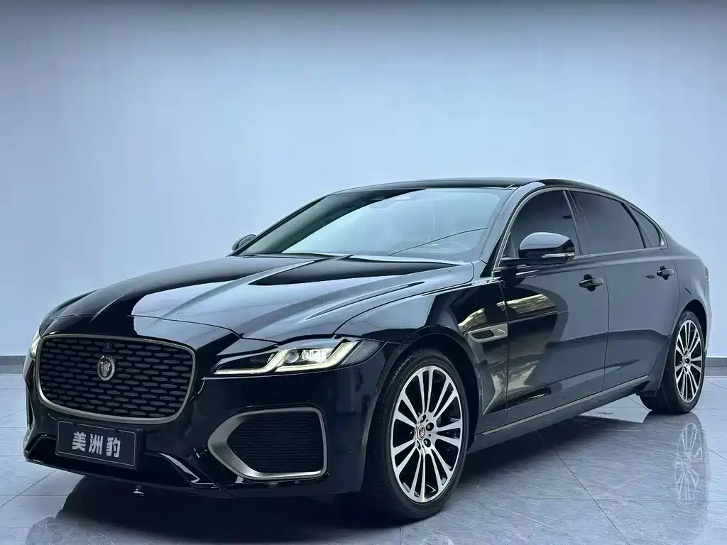Jaguar XFL 2024 — фото 1