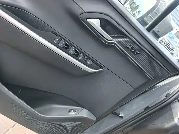 Hyundai Custin 2024
