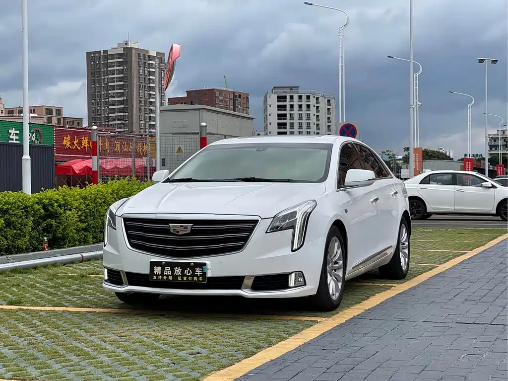 Cadillac XTS 2019 — фото 1