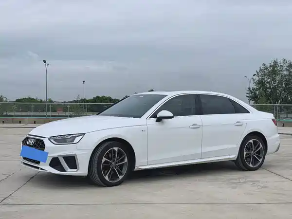 Audi A4L 2022