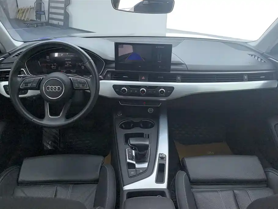 Audi A4L 2023 — фото 12