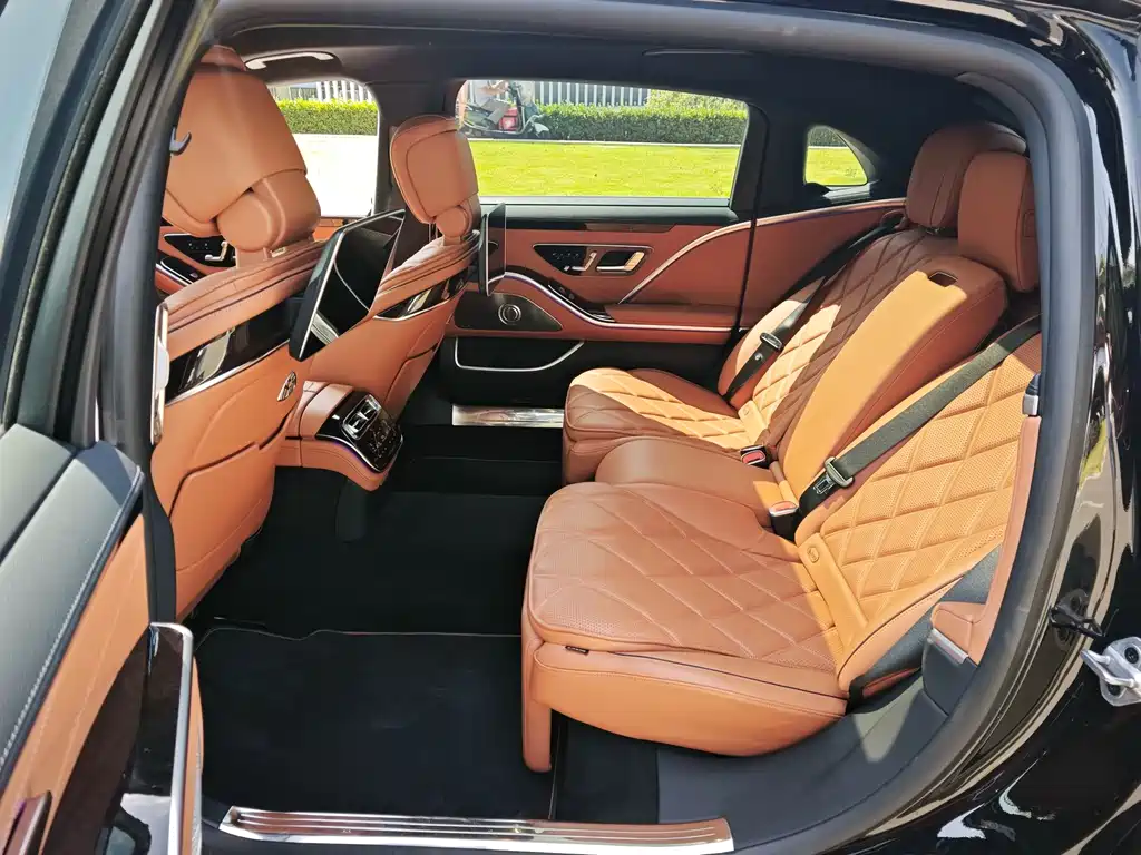 Mercedes-Benz Maybach S-Class 2022 — фото 8