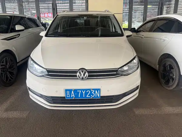 Volkswagen Touran 2021