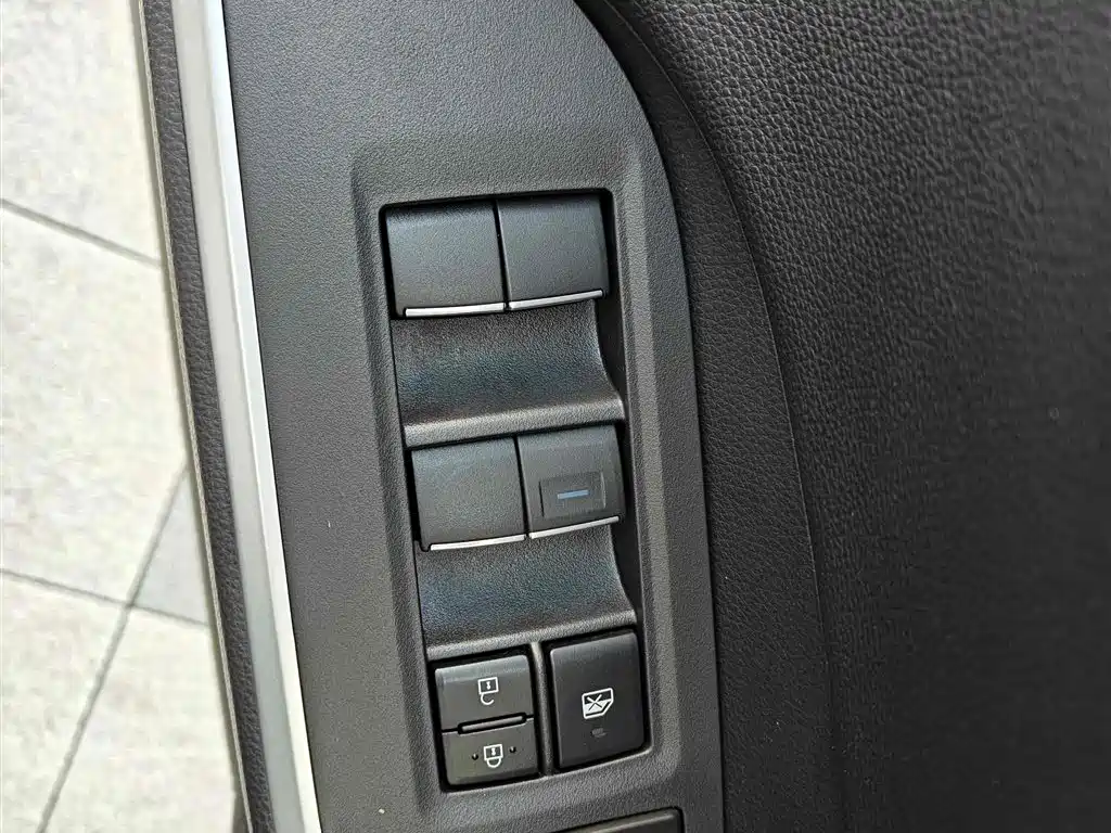 Toyota Wildlander 2023 — фото 22