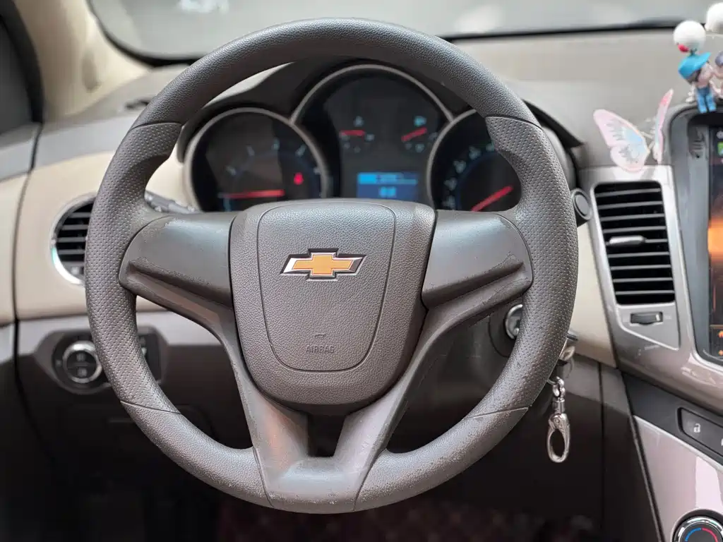 Chevrolet Cruze 2015 — фото 12