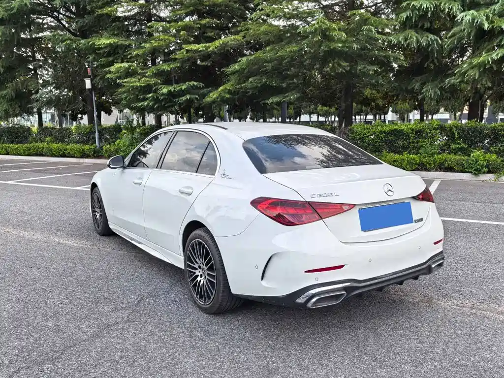 Mercedes-Benz C-Class 2023 — фото 2