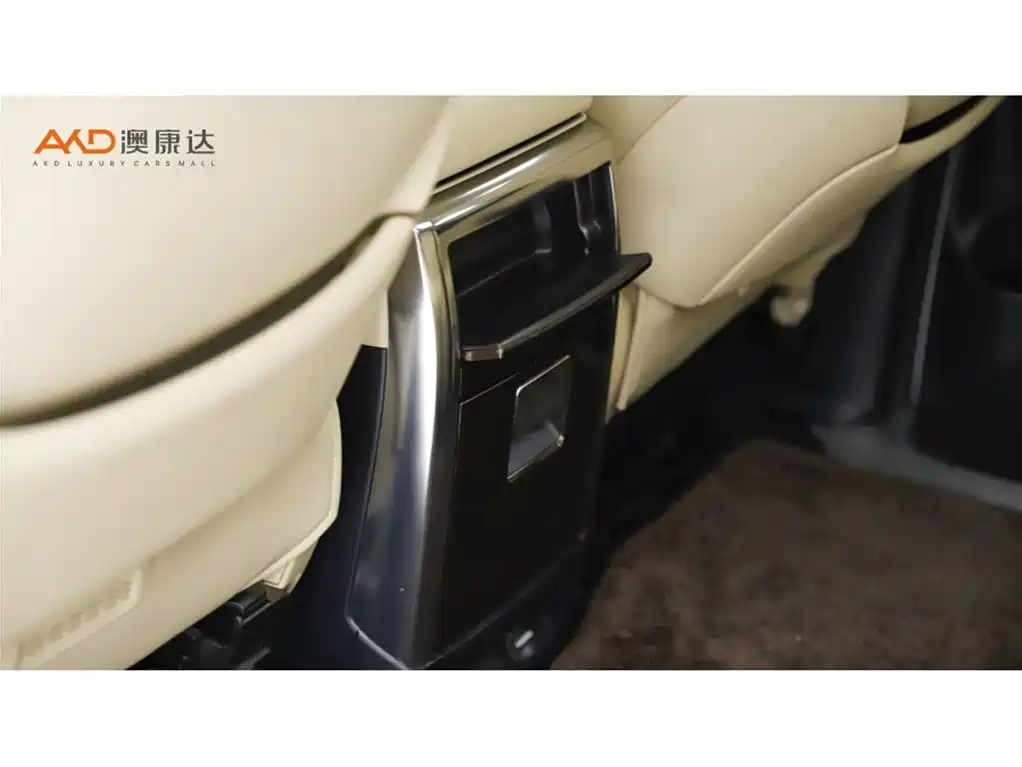 Toyota Alphard 2023 — фото 10