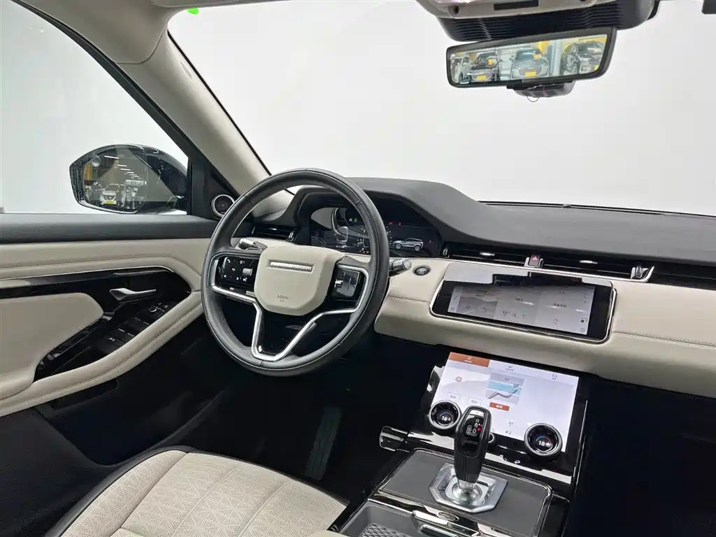 Land Rover Evoque 2022 — фото 25