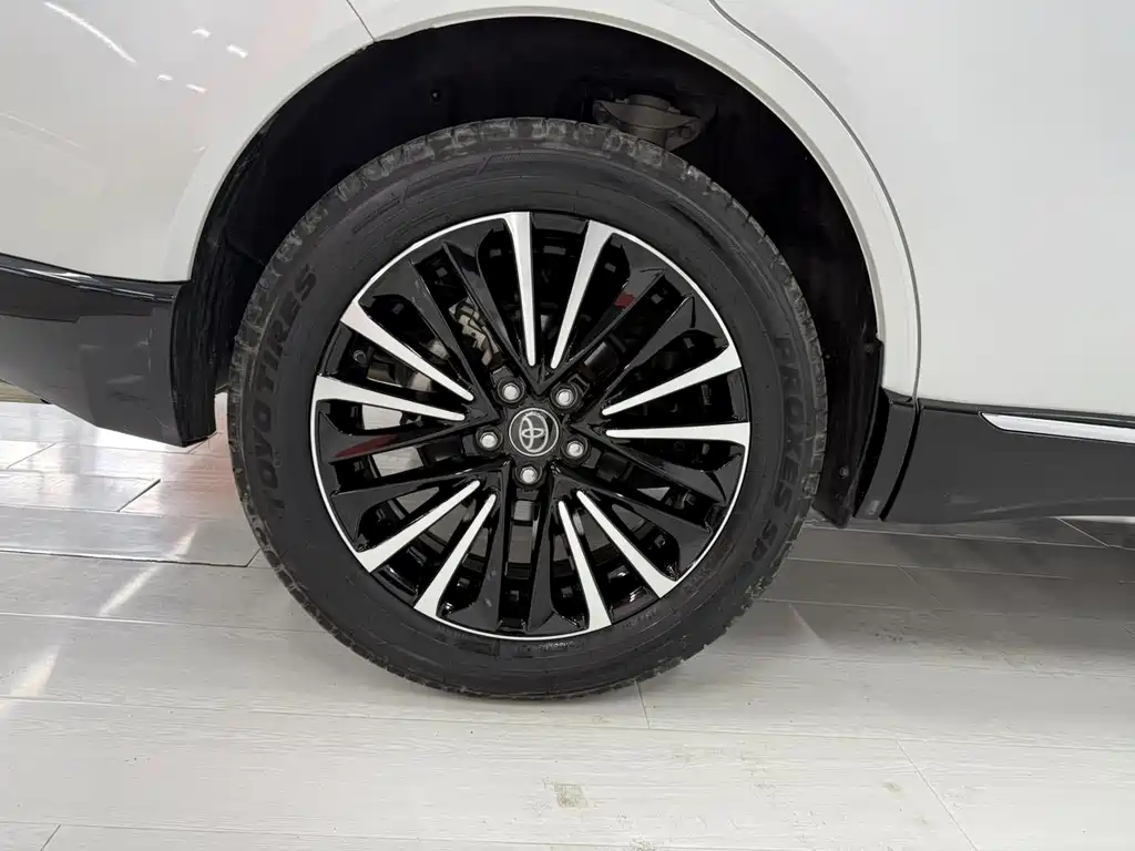 Toyota Venza 2022 — фото 26