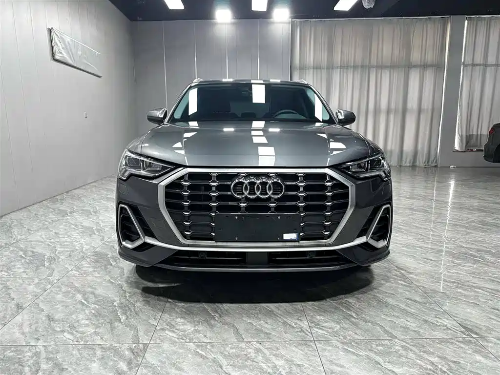 Audi Q3 2023 — фото 2