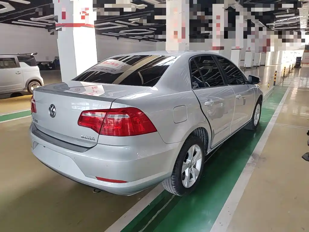 Volkswagen Bora 2015