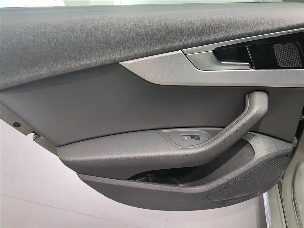 Audi A5 2023 — фото 19