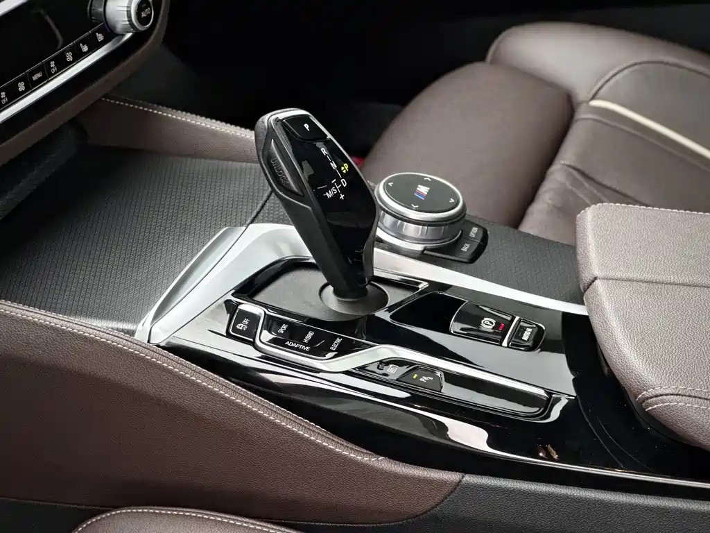 BMW 5 Series New Energy 2022 — фото 17