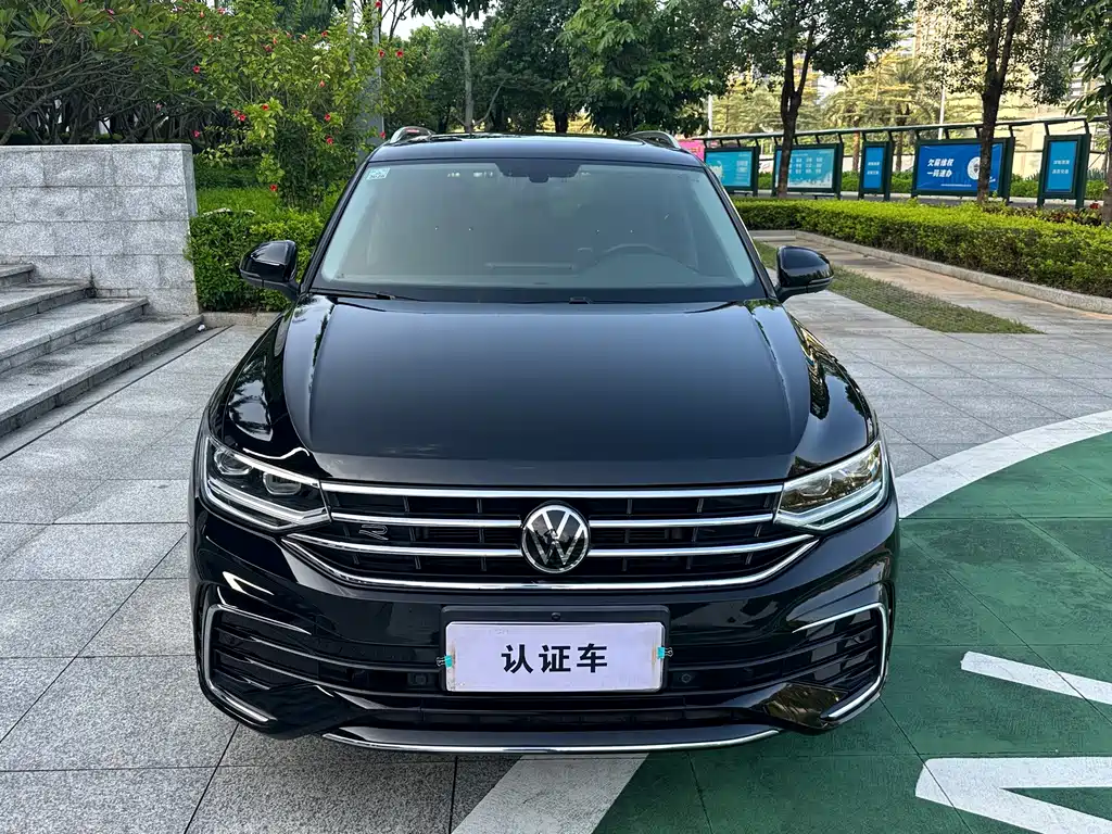 Volkswagen Tiguan L 2024