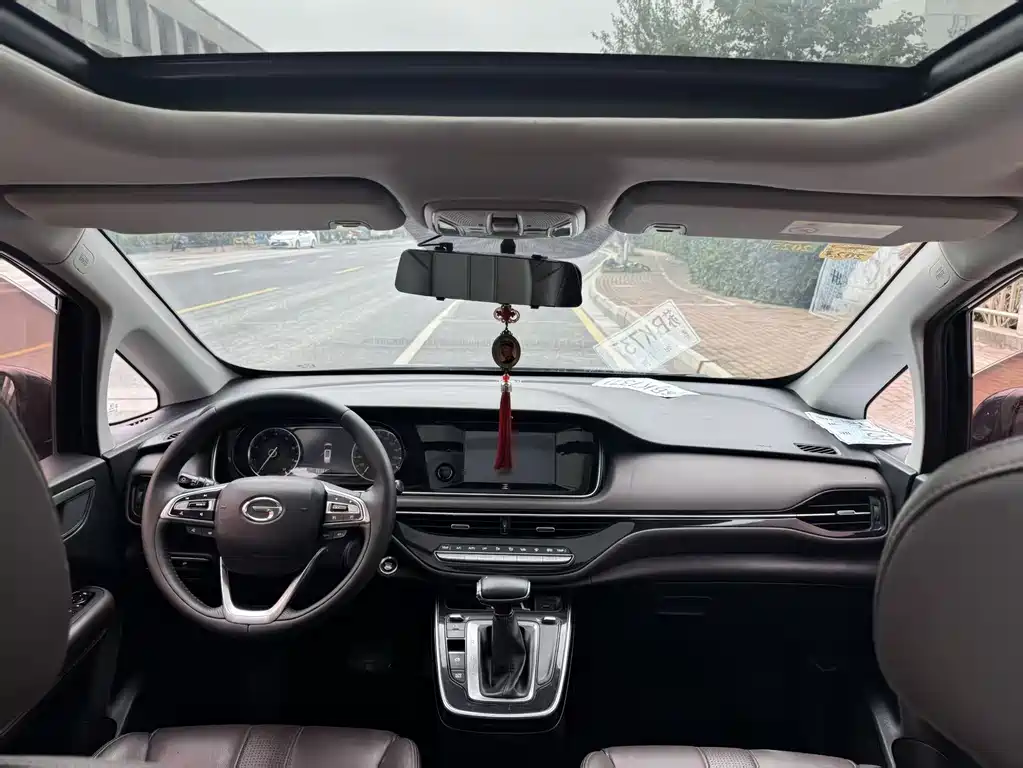 GAC Motor Trumpchi M6 2019 — фото 10