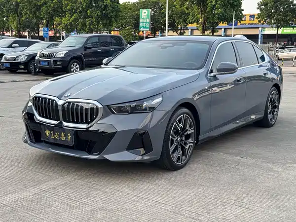 BMW 5 Series 2024