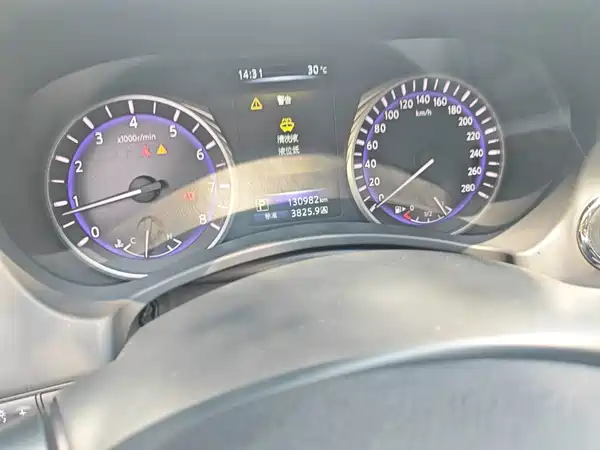 Infiniti Q50L 2017