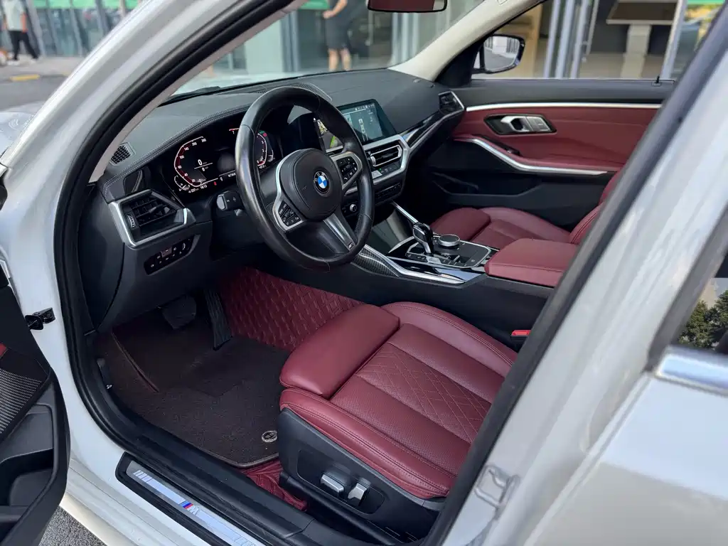 BMW 3 Series 2021