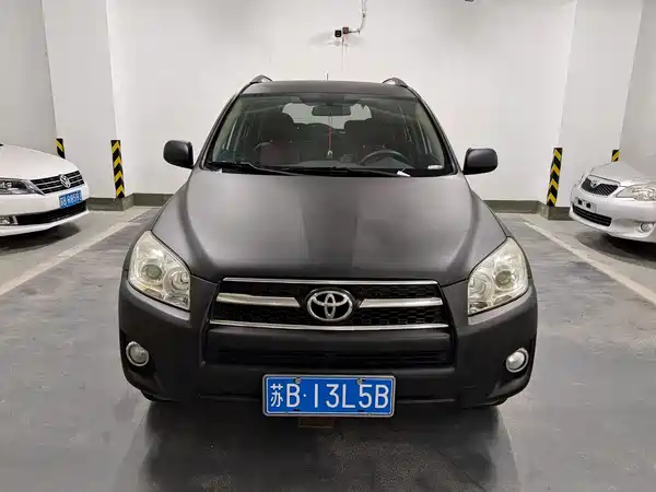 Toyota RAV4 2011