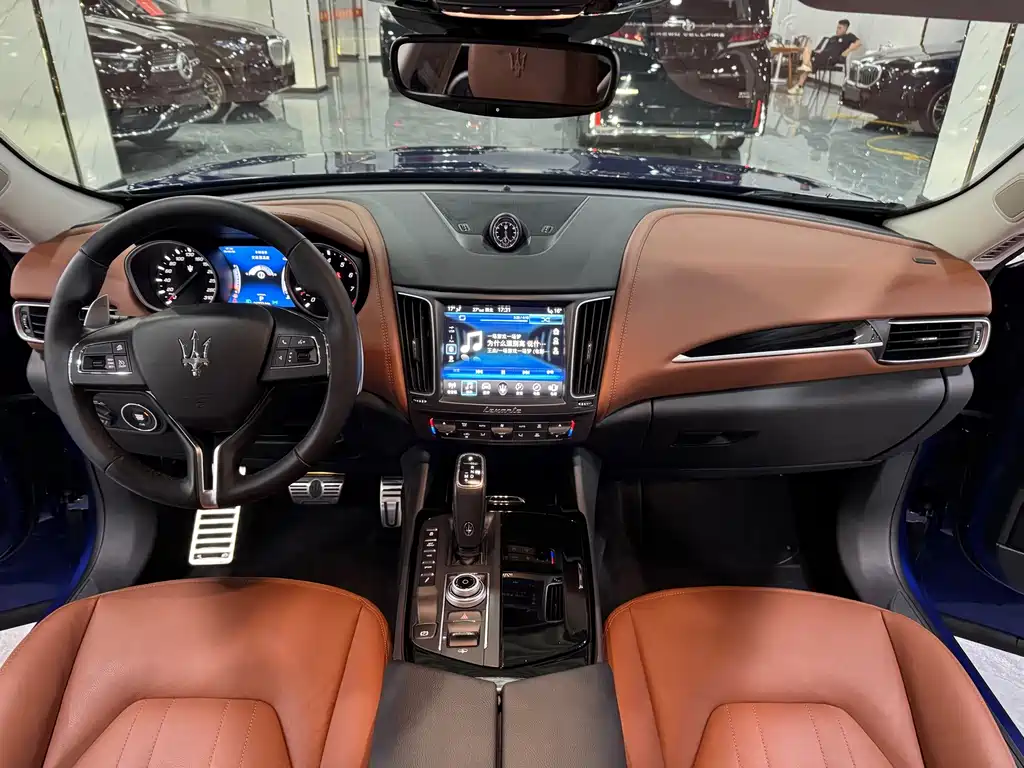 Maserati Levante 2019 — фото 6