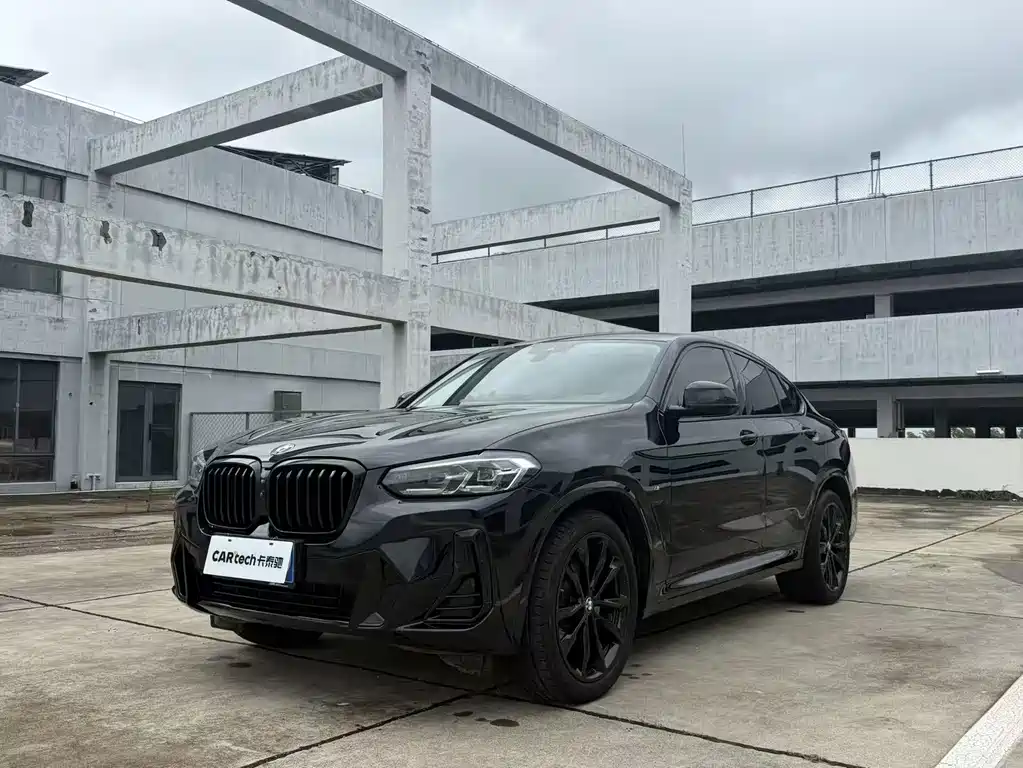 BMW X4 2023 — фото 1