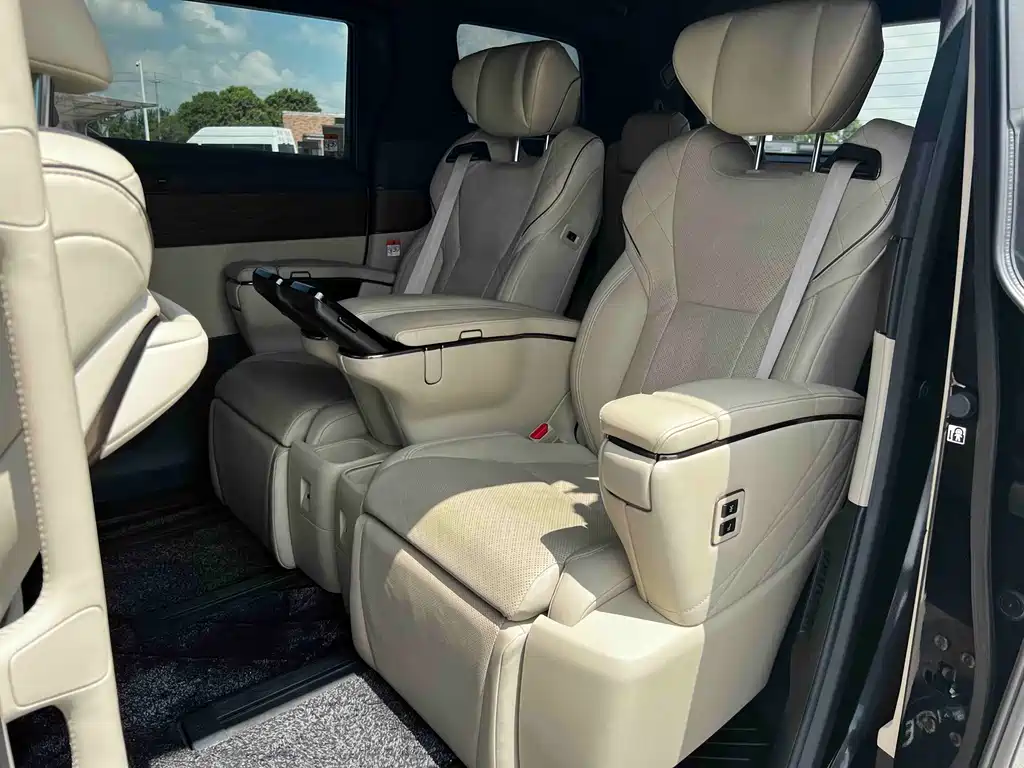 Toyota Vellfire 2024 — фото 4