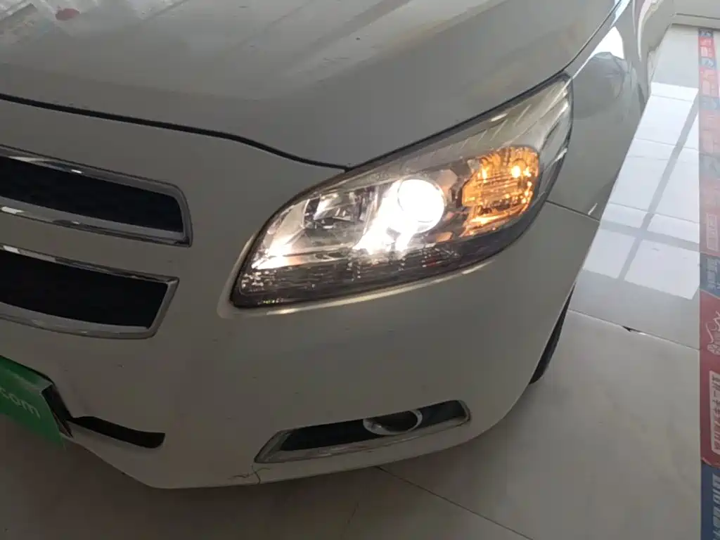 Chevrolet Malibu 2015 — фото 24