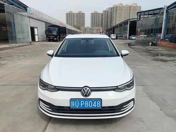 Volkswagen Golf 2021